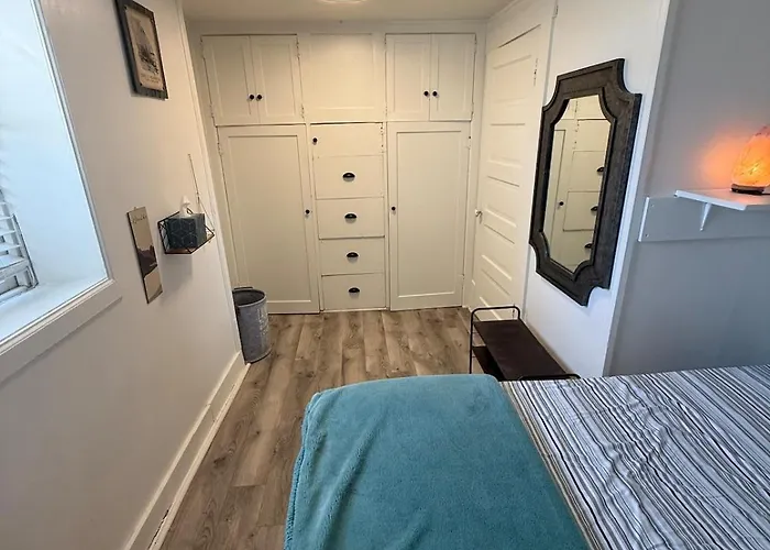 Appartement 1 Bedroom 1 Bath Boho Basement *
