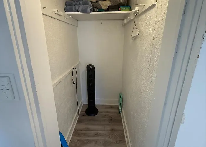1 Bedroom 1 Bath Boho Basement *