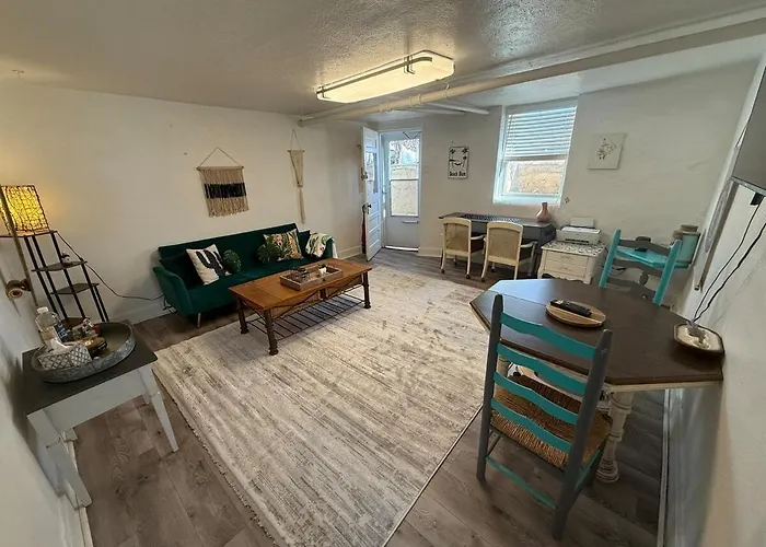 1 Bedroom 1 Bath Boho Basement